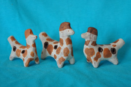 Коні-пеўні, акарыны-бразготкі