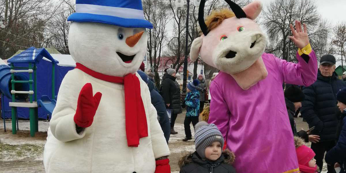 В Кричеве состоялось торжественное зажжение огней на городской елке