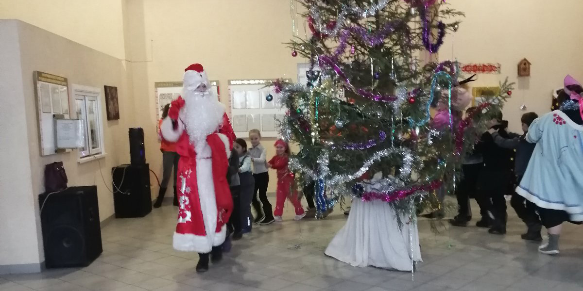 «В Новый год за сказками»
