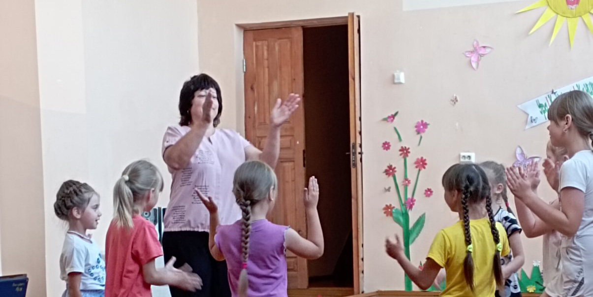 Конкурсно-развлекательная программа в Лобковичском СДК.