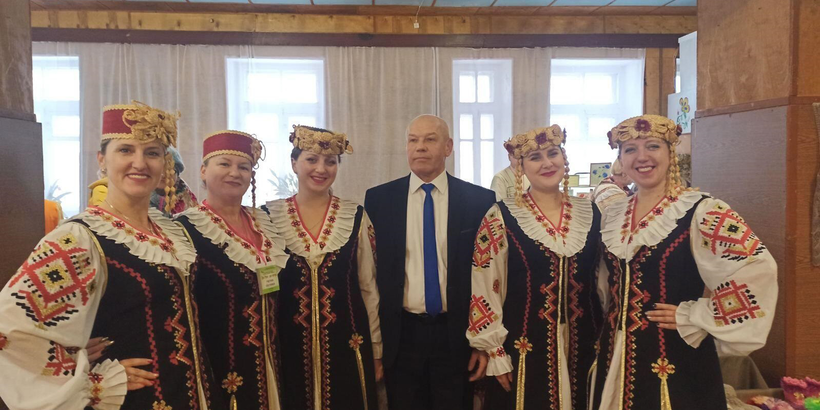 Белорусско-российский фестиваль народного творчества «Две Руси — две сестры»