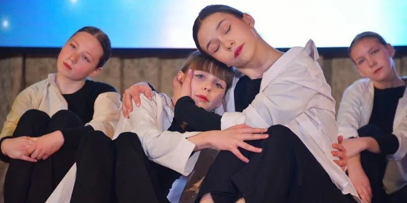 В рамках акции «Вместе против наркотиков» в Кричеве прошел районный конкурс по современной хореографии «Молодежь против наркотиков»